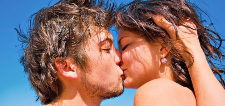 К чему снится целоваться по сонникам и основным толкованиям