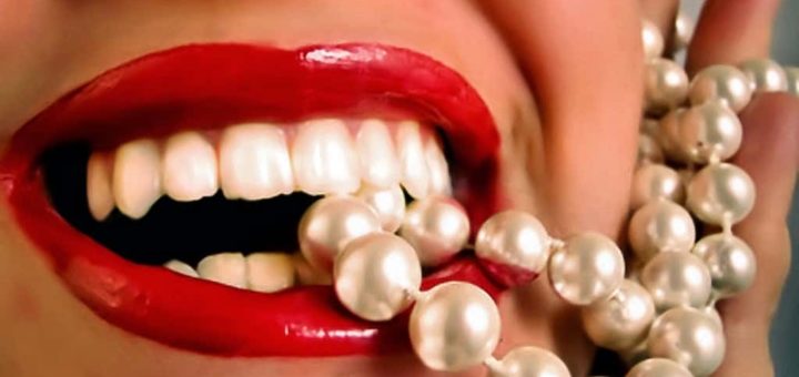 К чему снятся белые зубы - толкования всех сонников