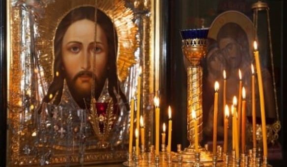 К чему снится креститься во сне по сонникам Миллера, Фрейда