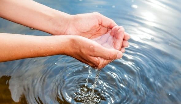 К чему снится вода по сонникам Миллера, Астромеридиана