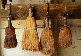 Веник оберег: защитные заговоры для дома, приметы