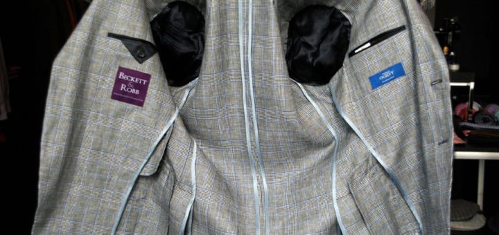 Примета одеть вещь наизнанку - трусы наизнанку