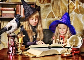 Кому нельзя гадать: можно ли гадать на себя, можно ли гадать беременным и детям