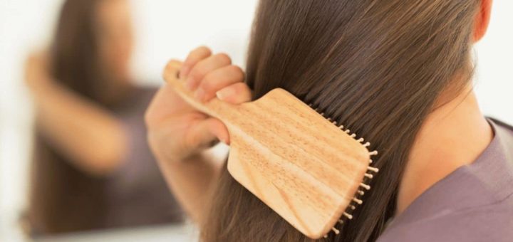 К чему снится расчесывать волосы?