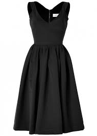 К чему снится черное платье по сонникам Фрейда, Миллера, Цветкова