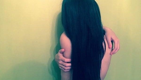 Примета, что к чему чешется у девушки: спина, лоб, шея