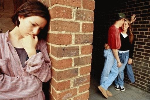 К чему снится что парень с другой?