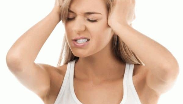 К чему снится перхоть на своей голове