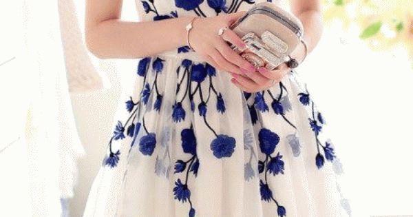 К чему снятся новые платья?