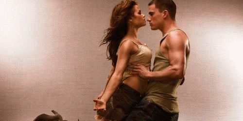 Что значит обниматься с мужчиной во сне?