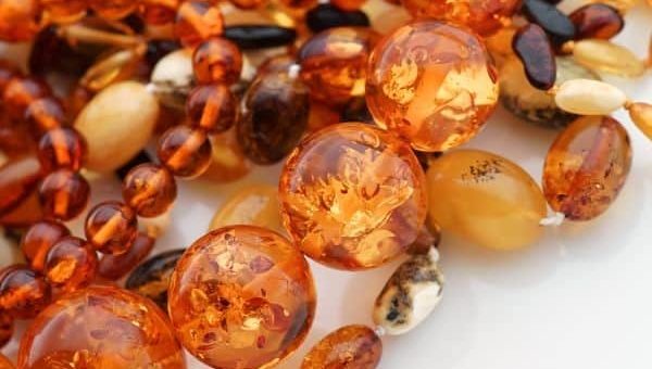 К чему снится янтарь по сонникам Фрейда, Миллера, Екатерины Второй