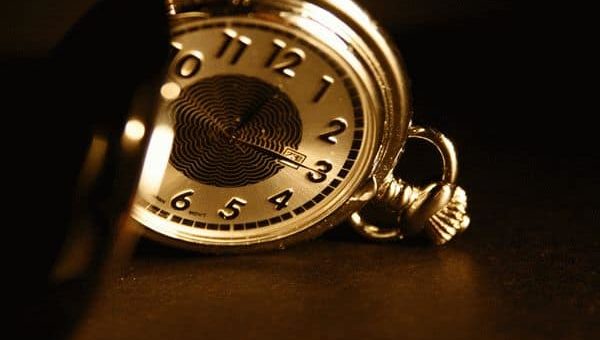 Примета: остановились часы