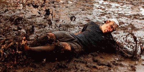 Что значит упасть в грязь во сне?