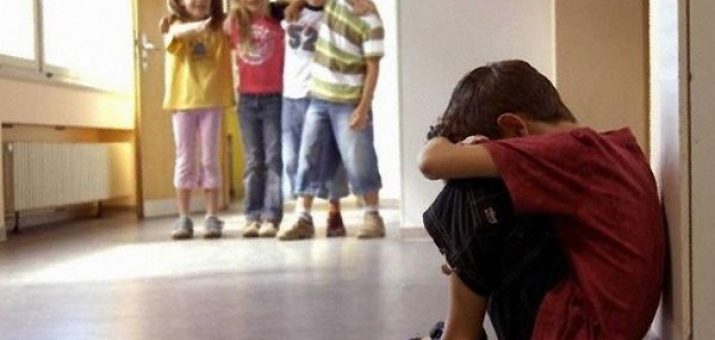 Ребёнка обижают в садике: как узнать?