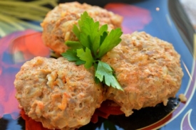 Сочные тефтели в томатном соусе: пошаговый рецепт с фото