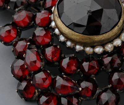 Камень карбункул - магические и целительные свойства