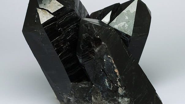 Камень морион - магические свойства и применение в целительстве