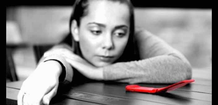 Заговор чтобы любимый позвонил - читать 9 раз