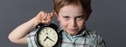 Значение имени Демьян: происхождение имени, любовь и семейные отношения