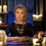 К чему снится гадалка - популярные толкования